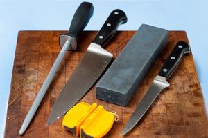 Заточення ножів кухонних - Чи потрібне заточення ножів - Чим краще заточувати ножі