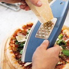 Кухонний ніж для піци BergHOFF Leo (3950025)